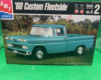 Kit de modelo de plástico personalizado AMT 1960 Fleetside Chevrolet (escala 1/25)