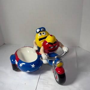 M&M's Motorcycle with Sidecar Candy Dish Ceramic Galerie 2002 Red and Yellow