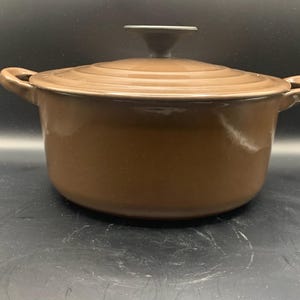 Vintage Le Creuset Beige Enameled  Cast Iron Dutch Oven Pot 3.5QtFR