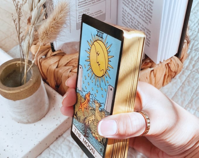 GOLD EDGE Tarot Card Deck, Tarot deck with guidebook, Classic Rider Waite Tarot Cards, Tarot Cards for Beginners, with minimalist moon