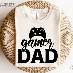 ゲーマーのお父さん svg、ゲーマー SVG、ビデオ ゲーム svg、男の子のシャツ svg、ゲーム Svg、ビデオ ゲーム コントローラー svg、プレイ ステーション svg_SD