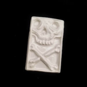 Little Crossbones a Non-Ceramic Mini Watercolor Palette for Dark Cottage Core Painters and Spooky Decor | 4 Wells || 2.5 | MP-002LILBNS