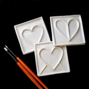 Hartvormige set van 3 mini-niet-keramisch verfpaletten | Valentijnscadeau voor kunstenaar || 2,5 | MP-003HEARTS