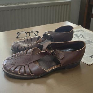 Vintage 1940s Sandals, Brown Leather Cutout Sandals,Vtg 40s Shoes,Ankle Strap Closed Toe Size 11