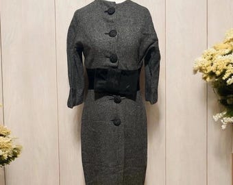 Vintage 60s Maggi Stover Grey Wool Tweed Wiggle Dress • Old Hollywood Bow Mod Sheath • ILGWU Union Made • Small 28”W • Luxury Gift