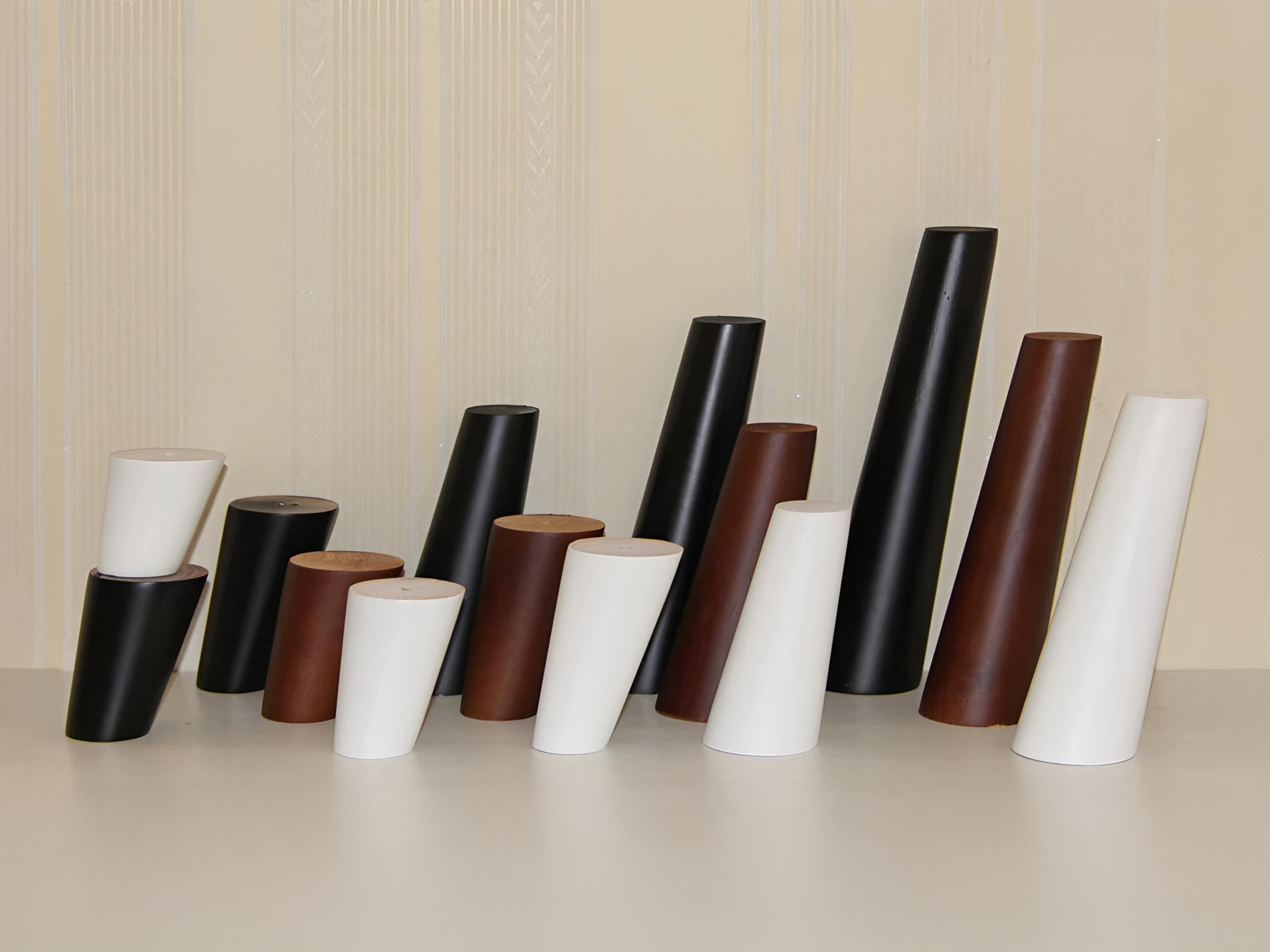 Solid wood sofa legs, wooden cabinet legs, computer legs, dining table legs, office furniture, wooden furniture.