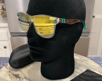 Shawtayyyy Fully Faded Sunglasses: Beached Turtle