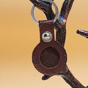 Leather Apple Airtag Holder Keychain