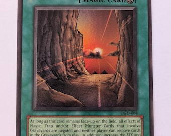 necrovalley yugioh card Yu-Gi-Oh 301-032 Ultra Parallel Rare EX-VG Japanese may be 1st or Unlimited Edition NECROVALLEY | AndyCards Srl