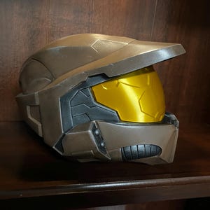 Halo 2 Anniversary (H2A) Mark VI inspired helmet image 8