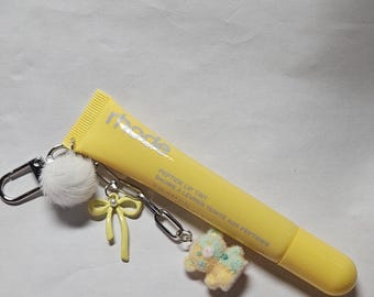 New lip gloss lemon