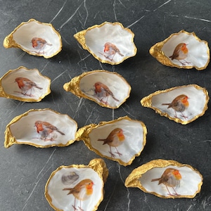 Handgemaakte Oesterschelp met Roodborstje – Goud Afgewerkt – Vogel Decoratie – Unieke Coastal Home Decor Natuur en winter vogels