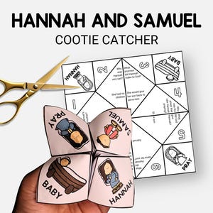 Puede incluir: Un atrapa-sueños hecho a mano con el texto "Hannah y Samuel" y "Atrapa-sueños". El adivino es rosa y blanco con ilustraciones y texto. Un par de tijeras doradas está al lado del atrapa-sueños.