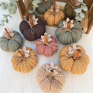 Crochet fall pumpkin pattern PDF - 3 sizes included.