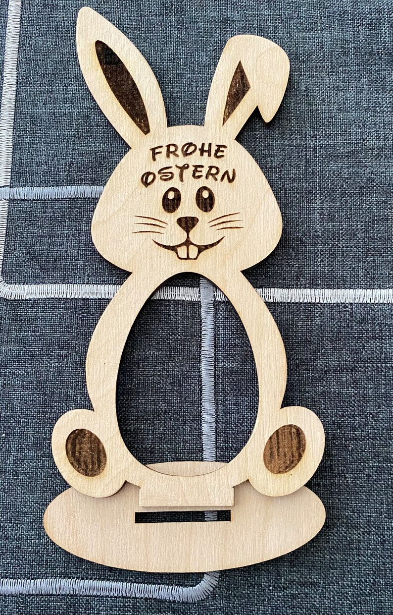 Personalisierter Ü-Ei Osterhasen Halter, Aufsteller, Osterdekoration, Gastgeschenk, Osterschmuck, Überraschungsei, Osternest, Schokolade. Bild 4