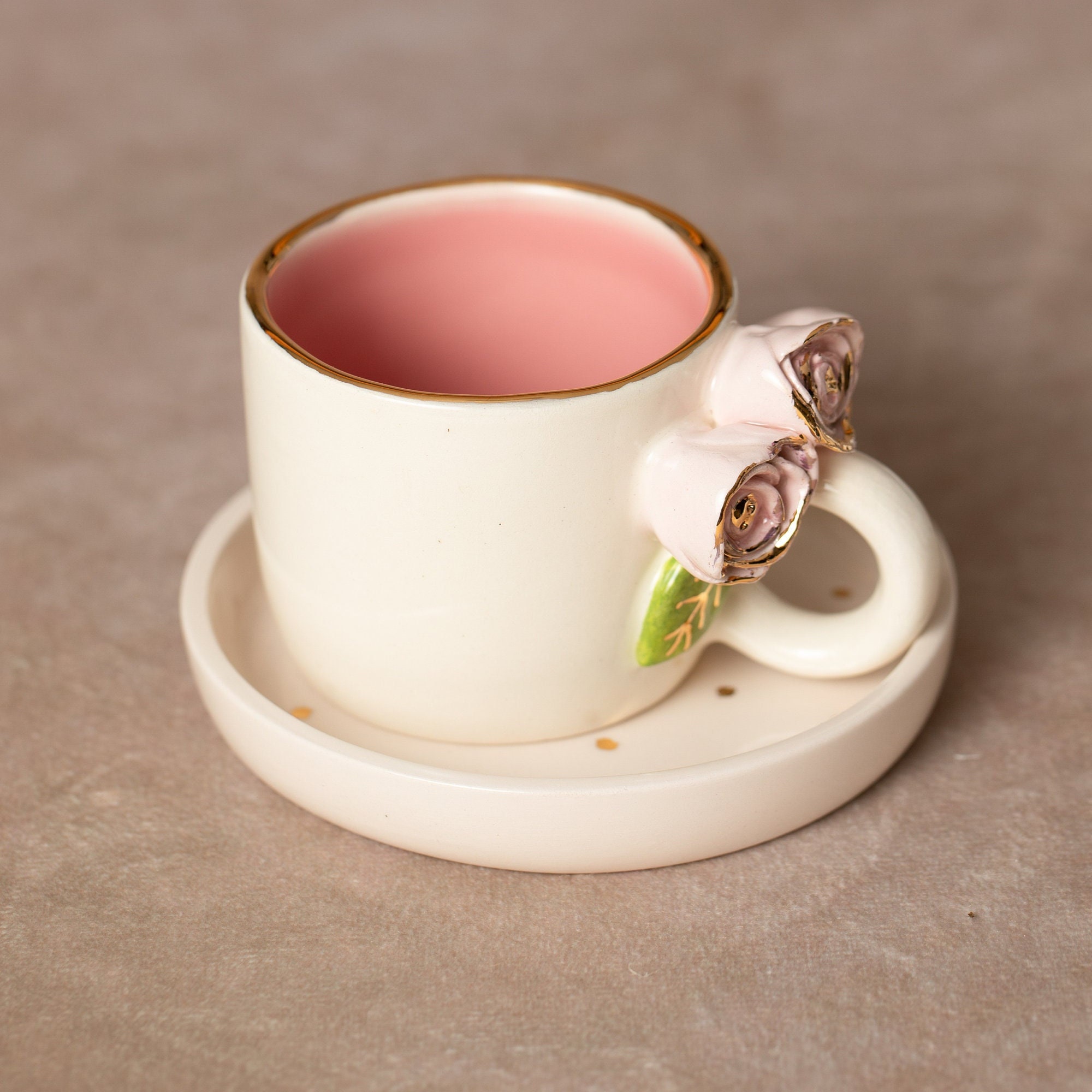 Teacup | Coffee cup | Decorated with two "roses" | Handmade from ceramic | With real gold elements | Designer cup
