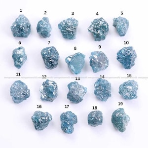 Natuurlijke blauwe ruwe diamant, ruwe ongeslepen losse diamant, door aarde gewonnen blauwe diamant voor aangepaste sieraden en verzamelaarssteen
