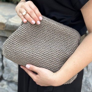 Raffia Mink Clutch Bag For Wedding Straw Knitted Raffia Bag Natural Medium Woven Handbag image 2