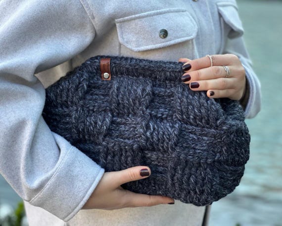 Handmade Wool Grab Handbag for Women | Puzzle Wool Bag | Chunky Knit Bag Pouch | Handcrafted Evening Clutch Bag Purse