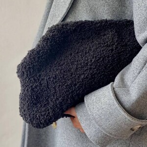 Gestrickte schwarze Teddy-Beutel-Tasche | Natürliche Sommer Handtasche | Teddy häkeln Geldbörse Tasche