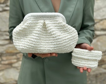 Bolso clutch de rafia blanca / Bolso de rafia de punto de paja / Clutch de bolsa de verano hecho a mano natural