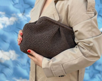 Bolso clutch de rafia marrón oscuro/bolso de rafia tejido de paja/bolso clutch de bolsa con cierre metálico oculto