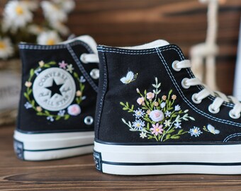 Converse embroidered shoes,Converse Chuck Taylor 1970s,Converse custom small flower /Daisy Colorful flowers,butterfly bouquet embroidery