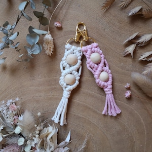 Macrame keychain with two beads, pendant, keyhanger, accessory, boho, key