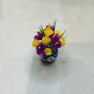 Miniature Dollhouse flowers 1:12 scale pink & yellow