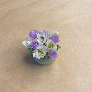 Miniature Flower bouquet Dollhouse roses 1:12 scale