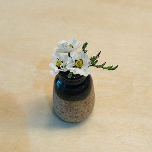 Miniature Flower Bouquet Dollhouse 1:12 scale brown jug