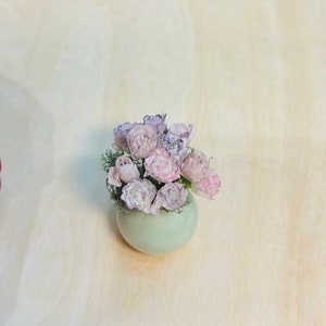 Miniature Rose Bouquet Dollhouse 1:12 scale