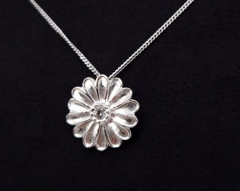 Halskette große Margerite 925 Silber Zirkonia Blume Anhänger