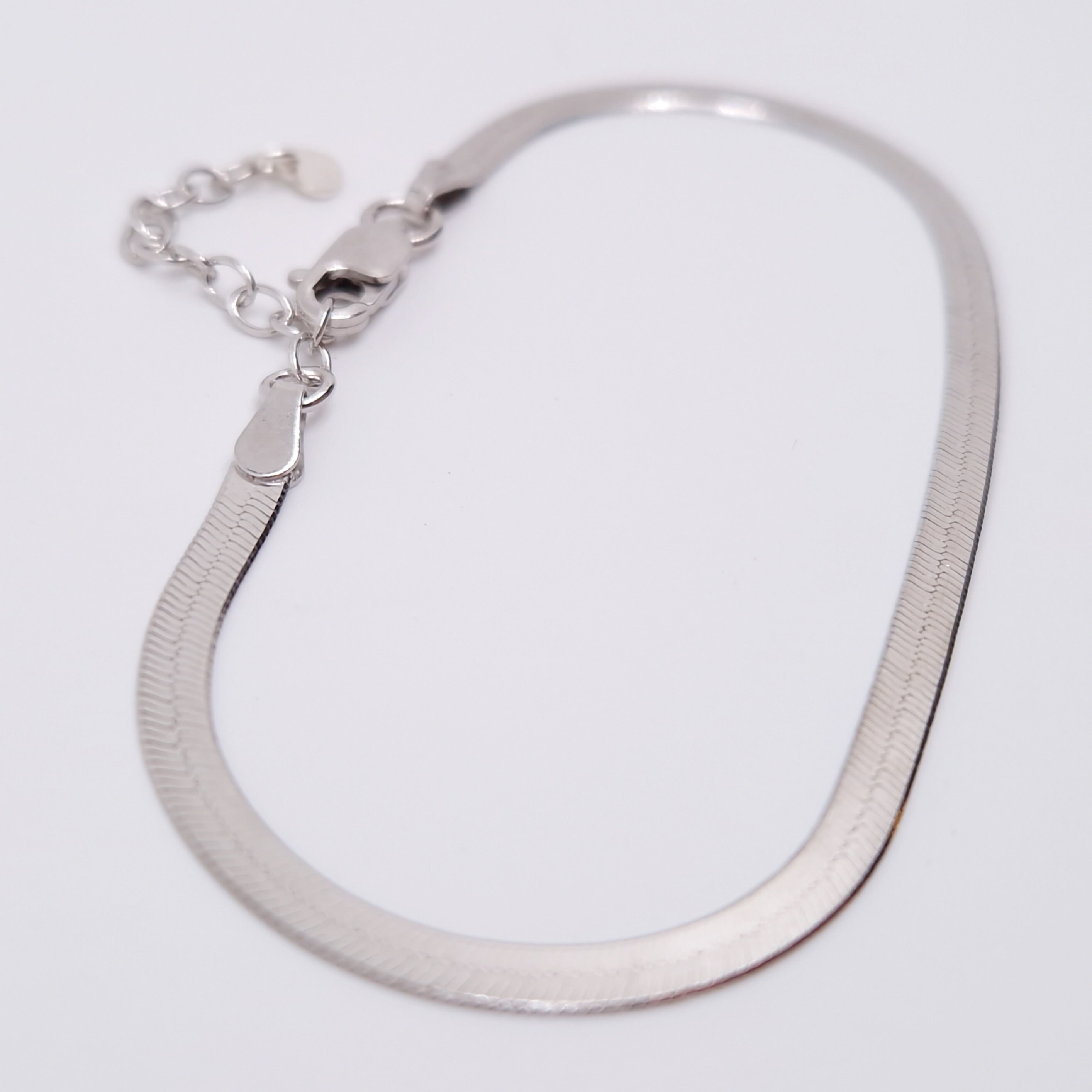 ☆TATIANA☆ Silver 925 Modern Flat Snake Chain Bracelet BR17 MUSINSA | TATIANA (Silver 925) Glazed Snake Chain Bracelet