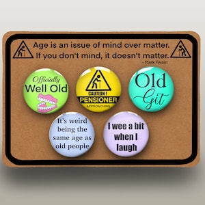 Set van 5 gepensioneerde pins badge, grappig pensioencadeau of leuk 60e, 70e of 75e verjaardagscadeau