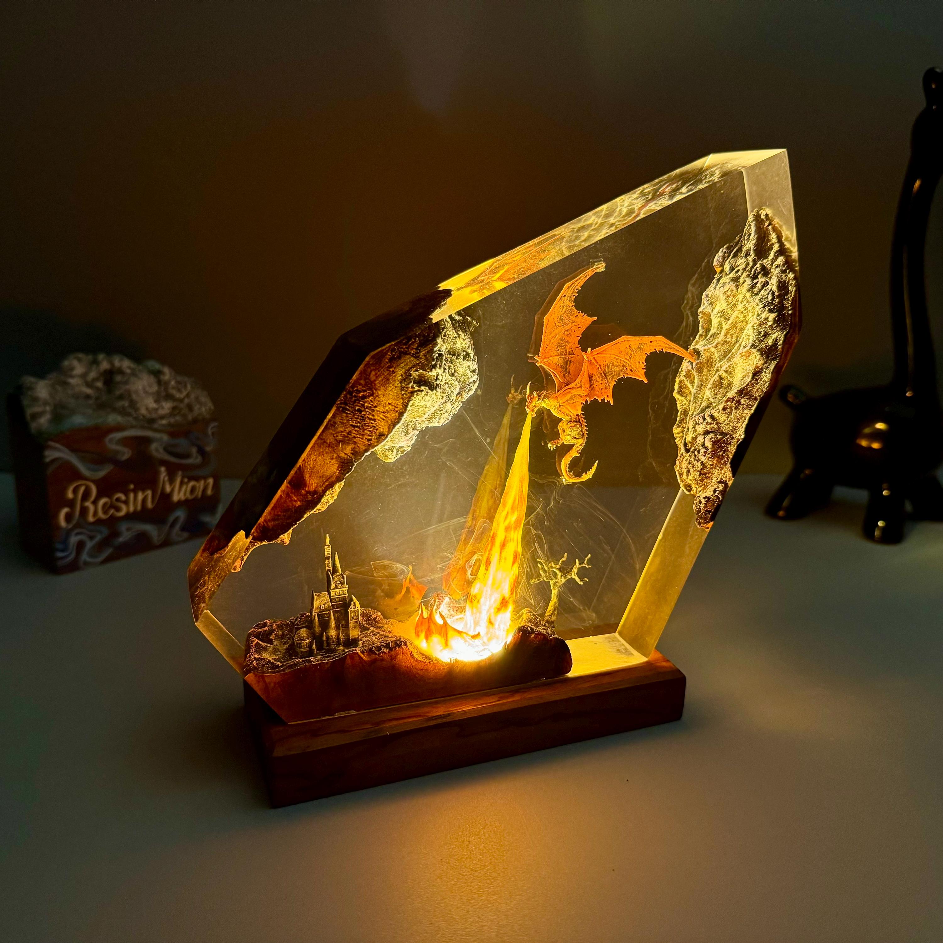 Fire breath dragon resin lamp, resin art, dragon art,dragon statue,table lamp,gift for him, gaming decoration, dragon lamp as Halloween gift