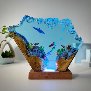 thumbnail interactive-video image 1 of Tiffany Style Handmade Stained Glass Lampshade Night Light - Living 1 of 9
