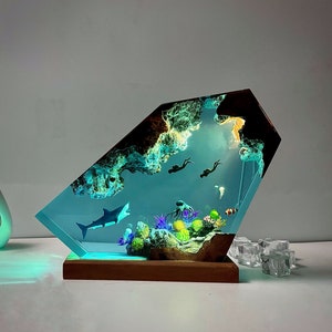 Epoxy Resin Ocean Lamp,Shark and diver resin wood lamp,Epoxy and Wooden Night Lights, Home Deco,Birthday Gifts,Gifts for Dad,gift for her