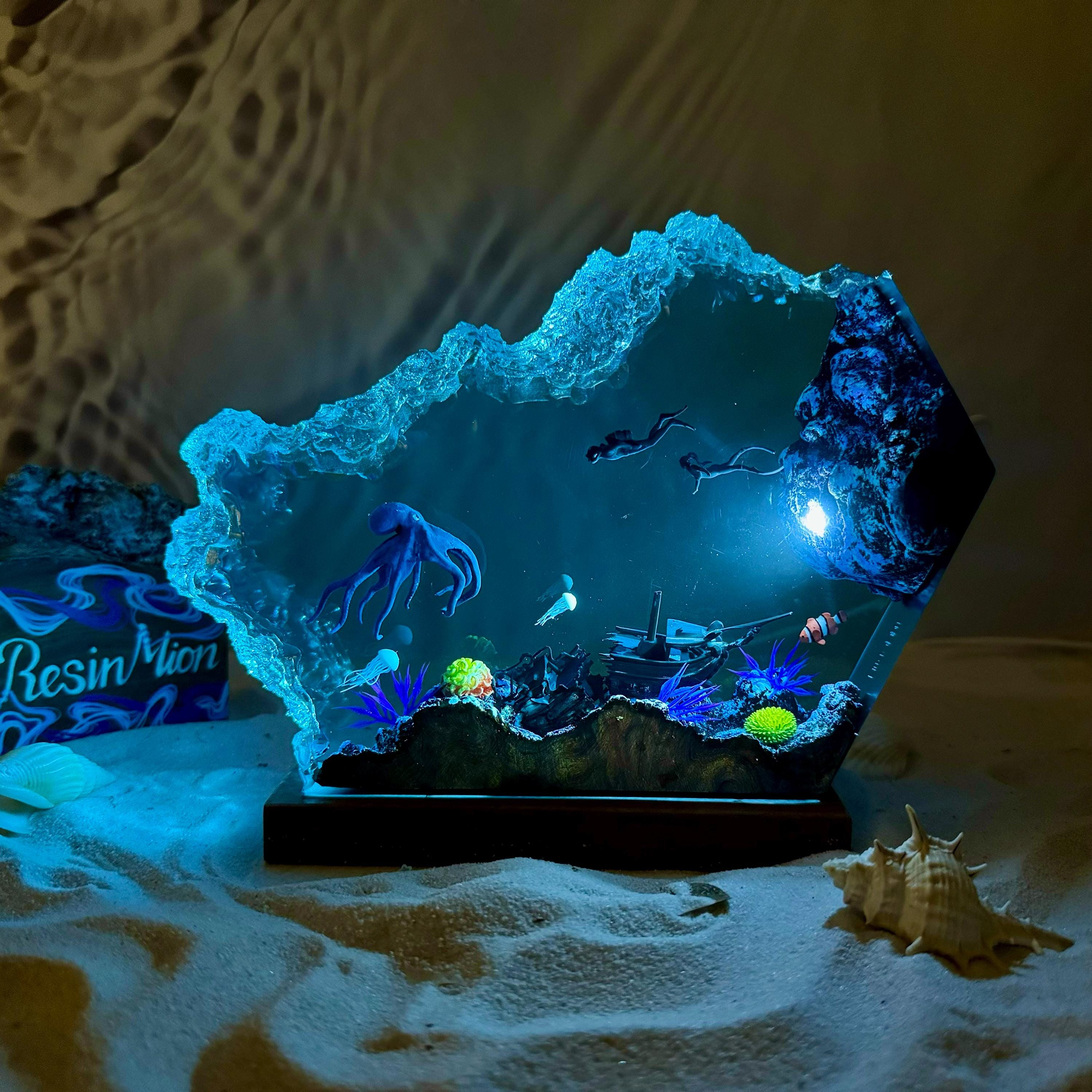 Ocean Resin Lamp,octopus and Diver Resin Night Light,wood Resin