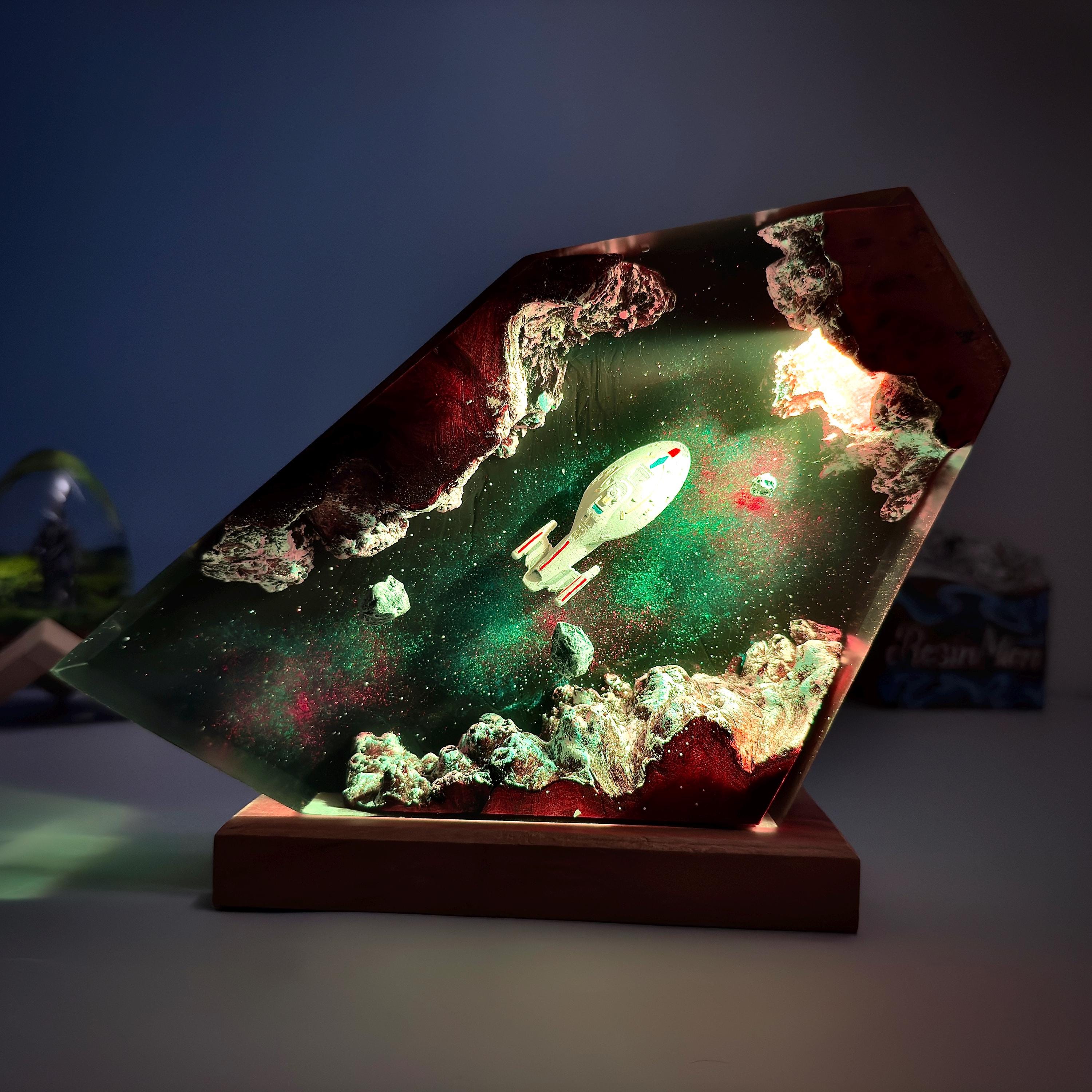 スタートレック USS ヴォイジャー NCC-74656 フィギュア、USS