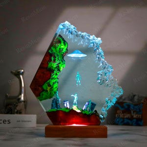 Aliens and Stonehenge resin lamp,Aliens and UFO,Cosmic space night light,Resin and Wood Space Galaxy Lamp,Gift for her,Winter Gift