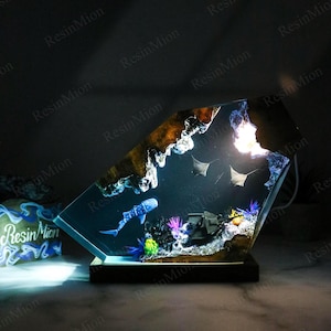Whale shark and Manta Rays resin wood lamp,Epoxy Resin Ocean Lamp,Custom Night Light,Home decor , Women&#39;s Day gifts,gift for that person