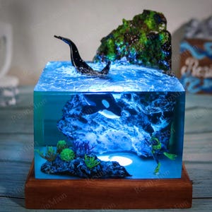 Orca Whale and Diver Resin Lamp, Killer whale night light,Epoxy Resin Table Lamp,Home Decoration,gift for him,halloween gifts,Gifts for son