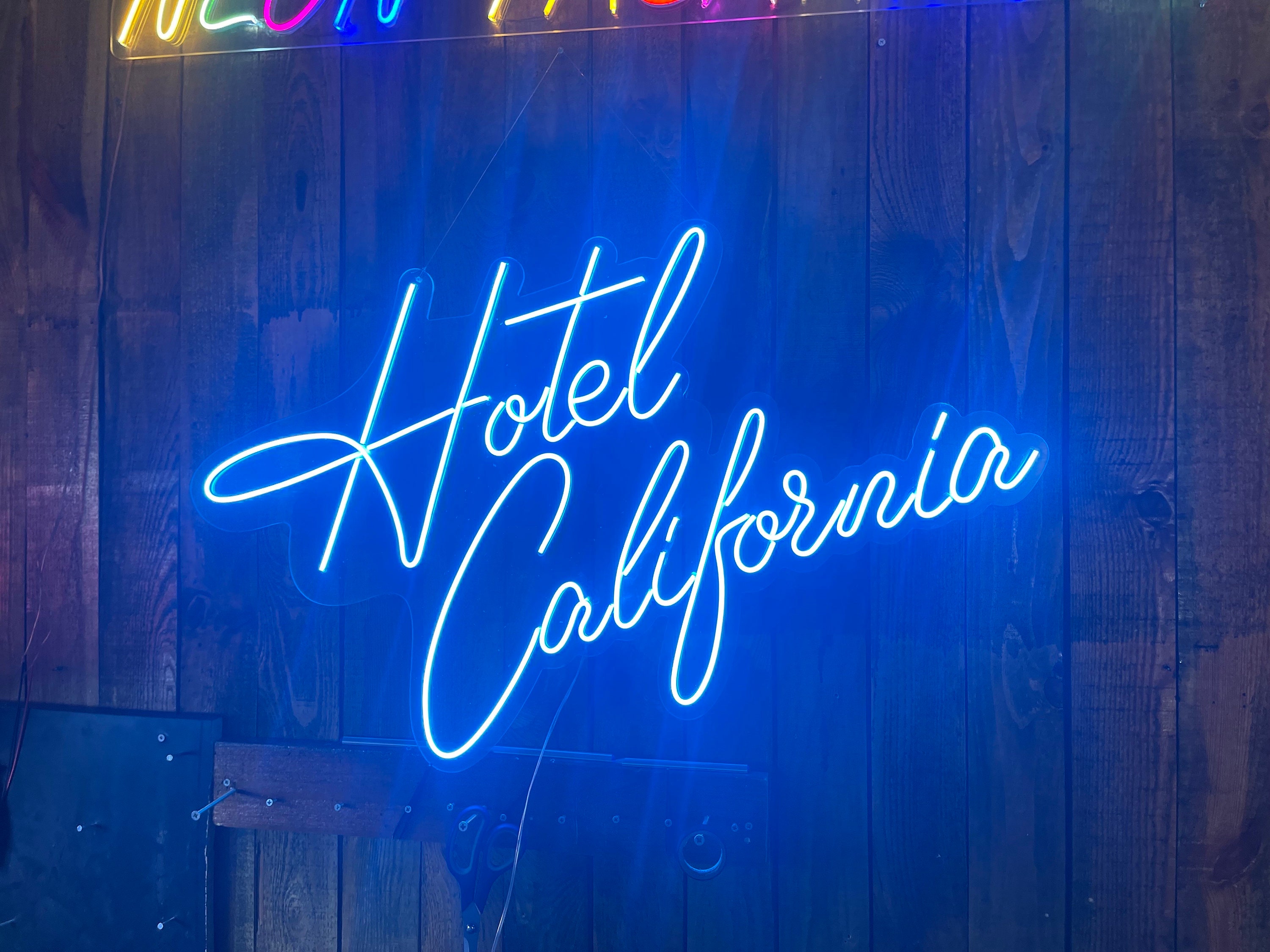 Hotel California Neon Sign / Music Wall Decor / Neon Sign - Etsy