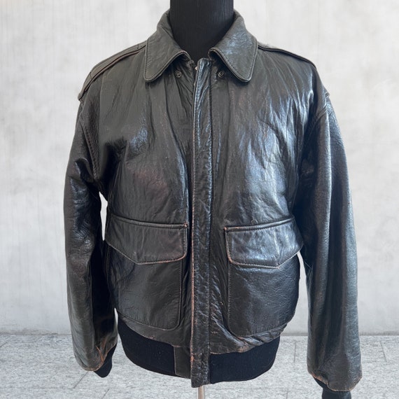 Vintage 89 Avirex A-2 Leather Flight Bomber Jacket Large Vintage 89 Avirex A-2 Leather Flight Bomber Jacket Large