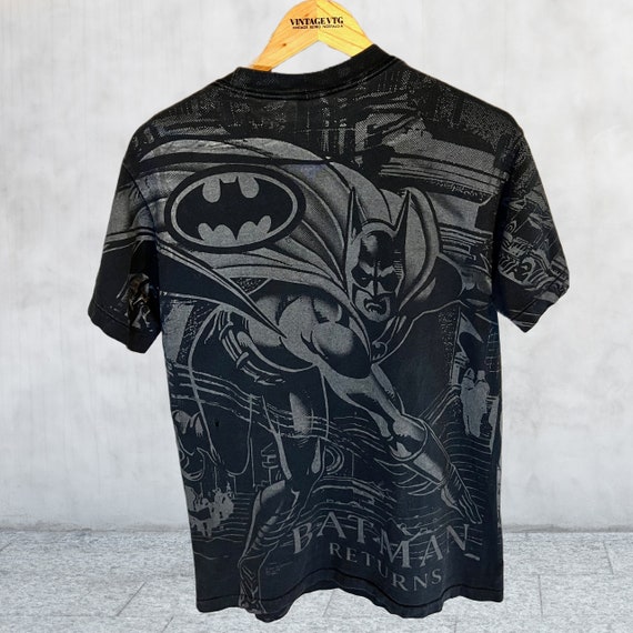 Vintage Batman Returns 1991 Movie All Over Print T-shirt. Medium