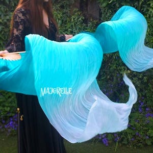 Fächerschleier / Fan-Schleier aus Seide in blaugrün Farbverlauf