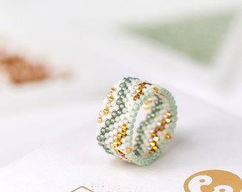 Beaded Green Ring as Seed Bead Ring Pattern - Peyote Even Count Ring Beading Pattern, Miyuki Delica Beads, PB-10171, Olivia collection