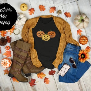 Women&#39;s Punkins Halloween T-Shirt