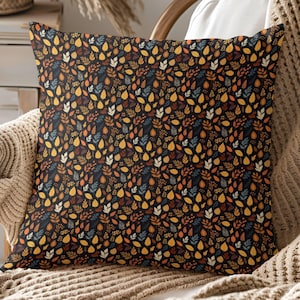 Autumn Leaves Retro Pillow 5, Fall Throw Pillow Cover, Cute Farmhouse Rustic Minimalist Boho Thanksgiving Pillowcase 14x14 16x16 18x18 20x20